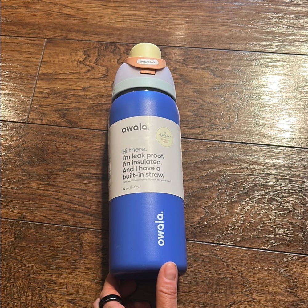 Owala Blue 32oz NWT - Picture 2 of 7